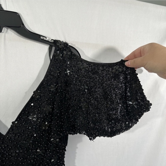 NEW $498 Mac Duggal [ 8 ]‎ Cold Shoulder Sequin Sheath Dress in Black - Picture 9 of 15